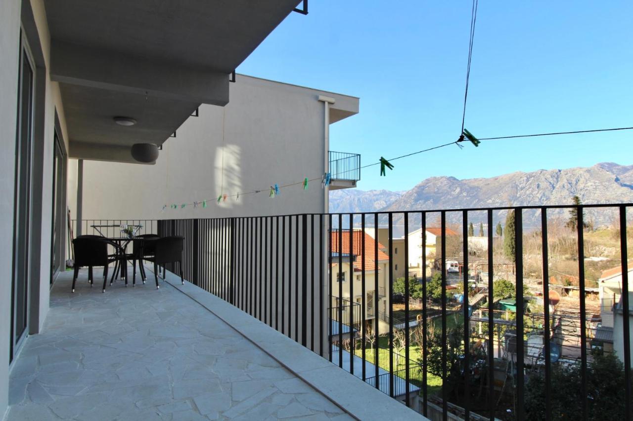 2Bd New Dobrota Apt With Bay Views Kotor Eksteriør billede